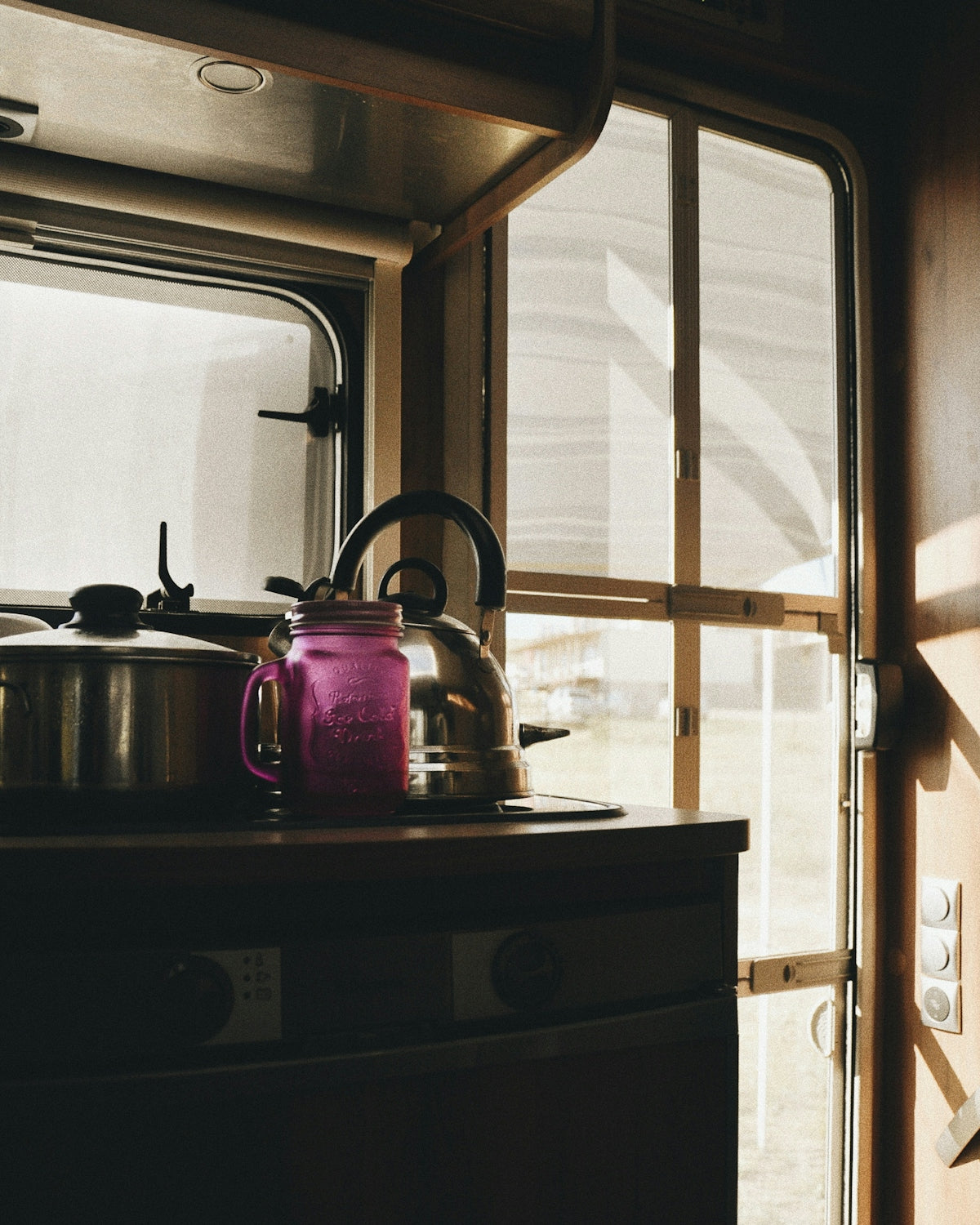 kettle, jar, and cook pot on range