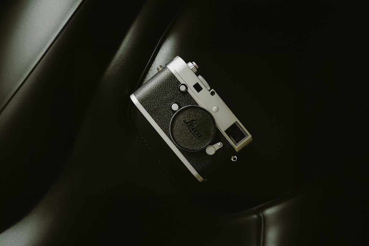 A black and white photo of a camera