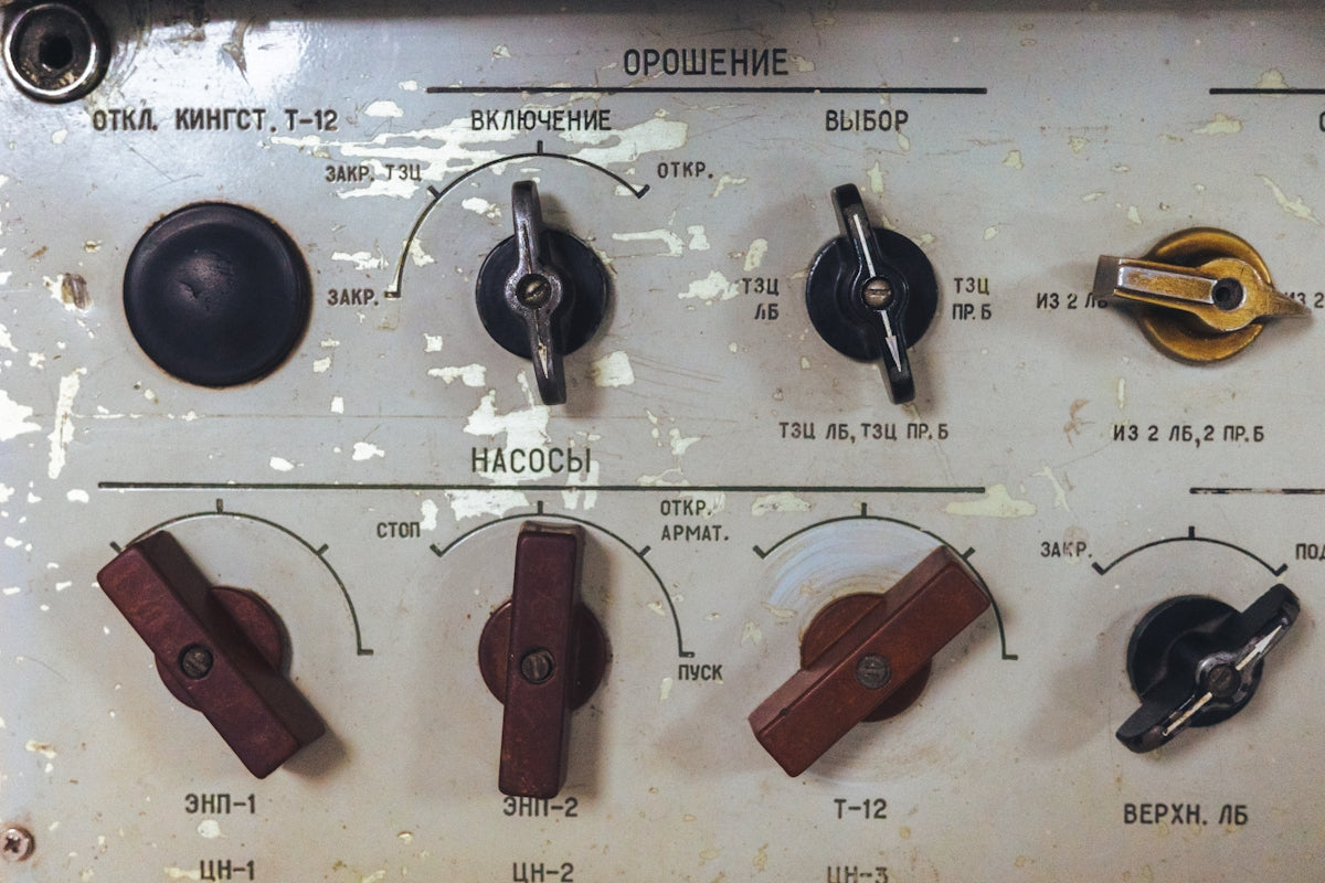 A close up of a machine with many different types of buttons