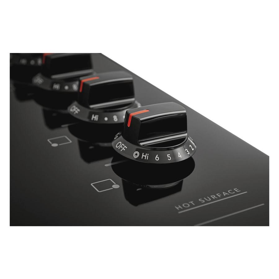 Frigidaire - 30.625 inch wide Electric Cooktop in Black - FFEC3025UB