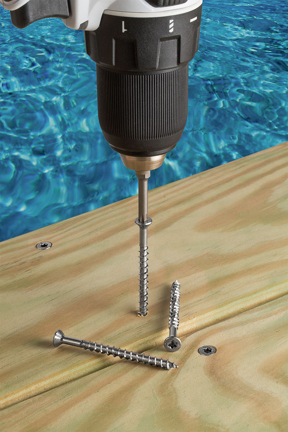 #7 x 2-1/4" Deck-Drive™ T15 DWP Wood SS Trim Screw (350/BX)