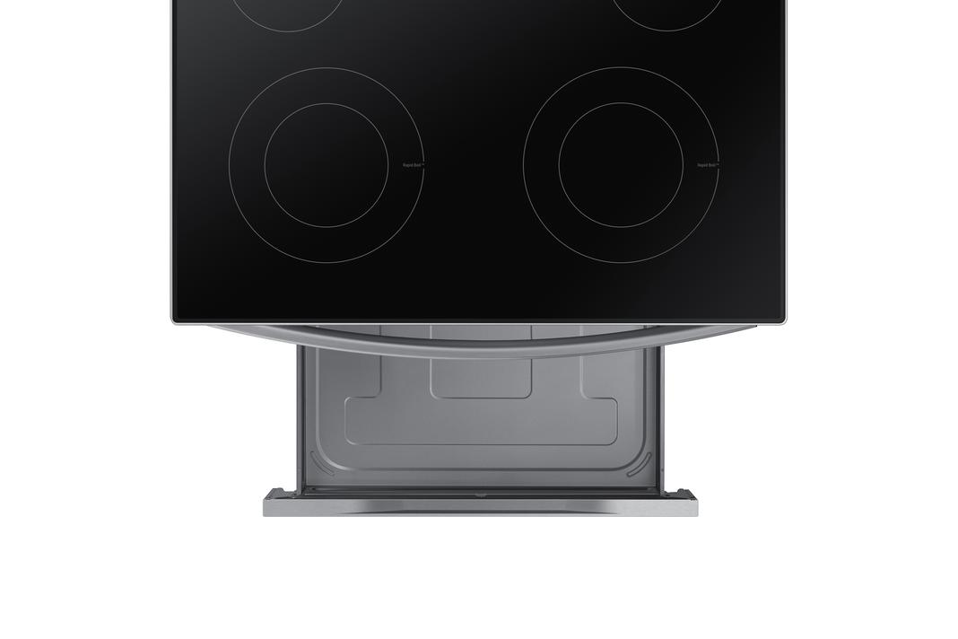 Samsung - 6.3 cu. ft  Electric Range in Stainless - NE63A6111SS