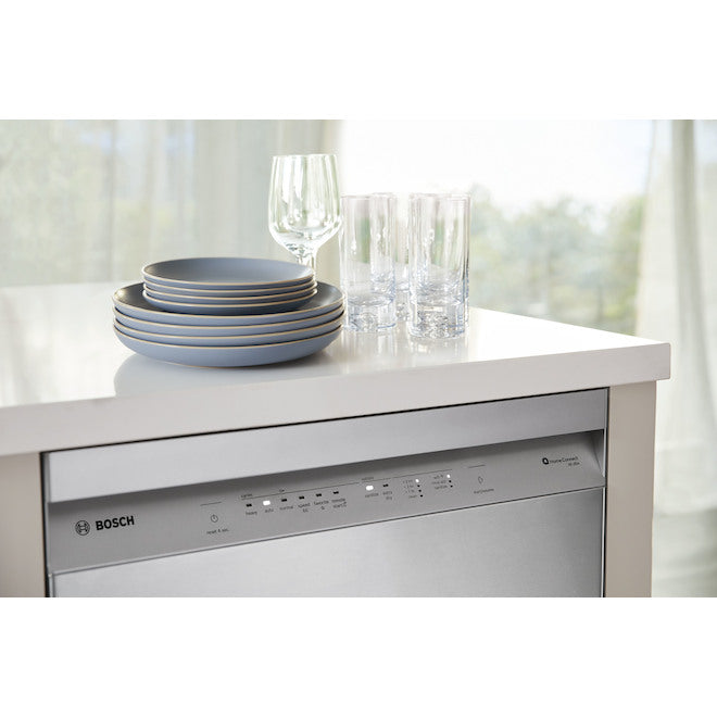 Bosch - 46 dBA Built In Dishwasher in Stainless - SHE5AE75N