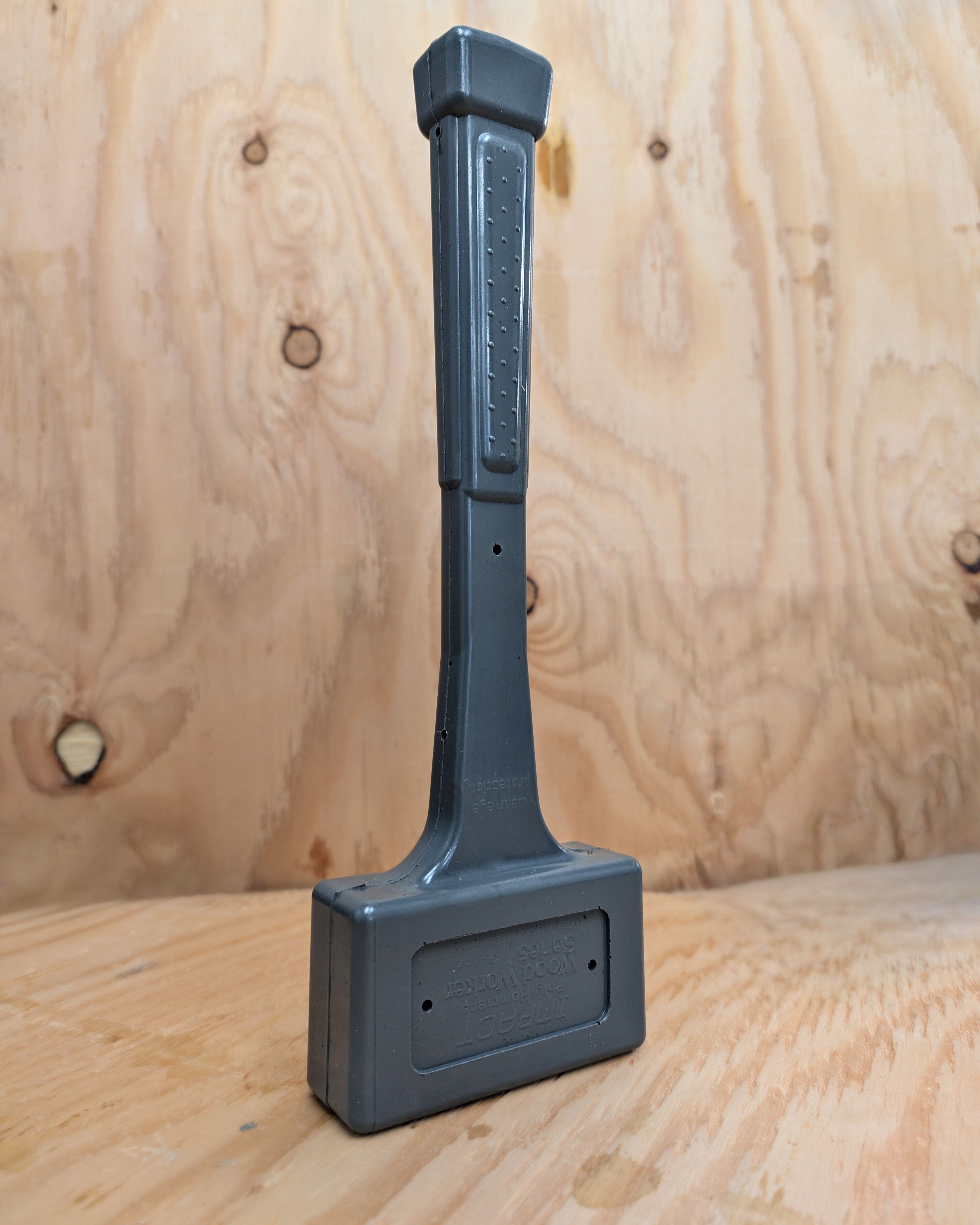 34oz Woodworker Dead Blow Hammer