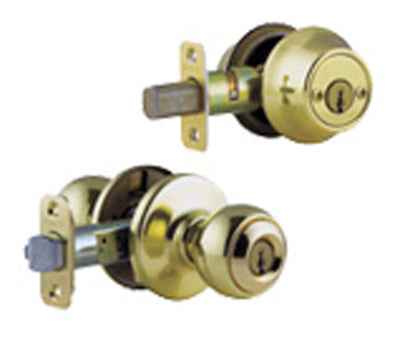 Kwikset Polo Polished Brass Deadbolt and Entry Door Knob 1-3/4 in.