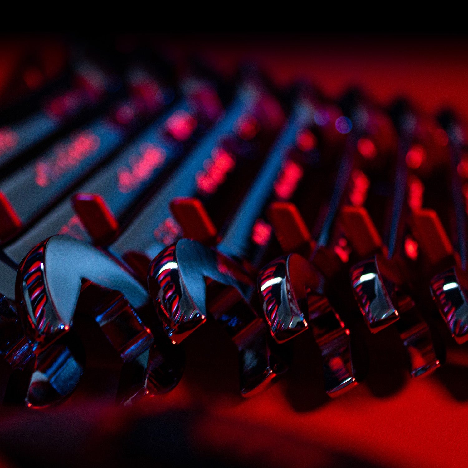 Ratcheting Wrench Set with Magnetic Wrench Organizer