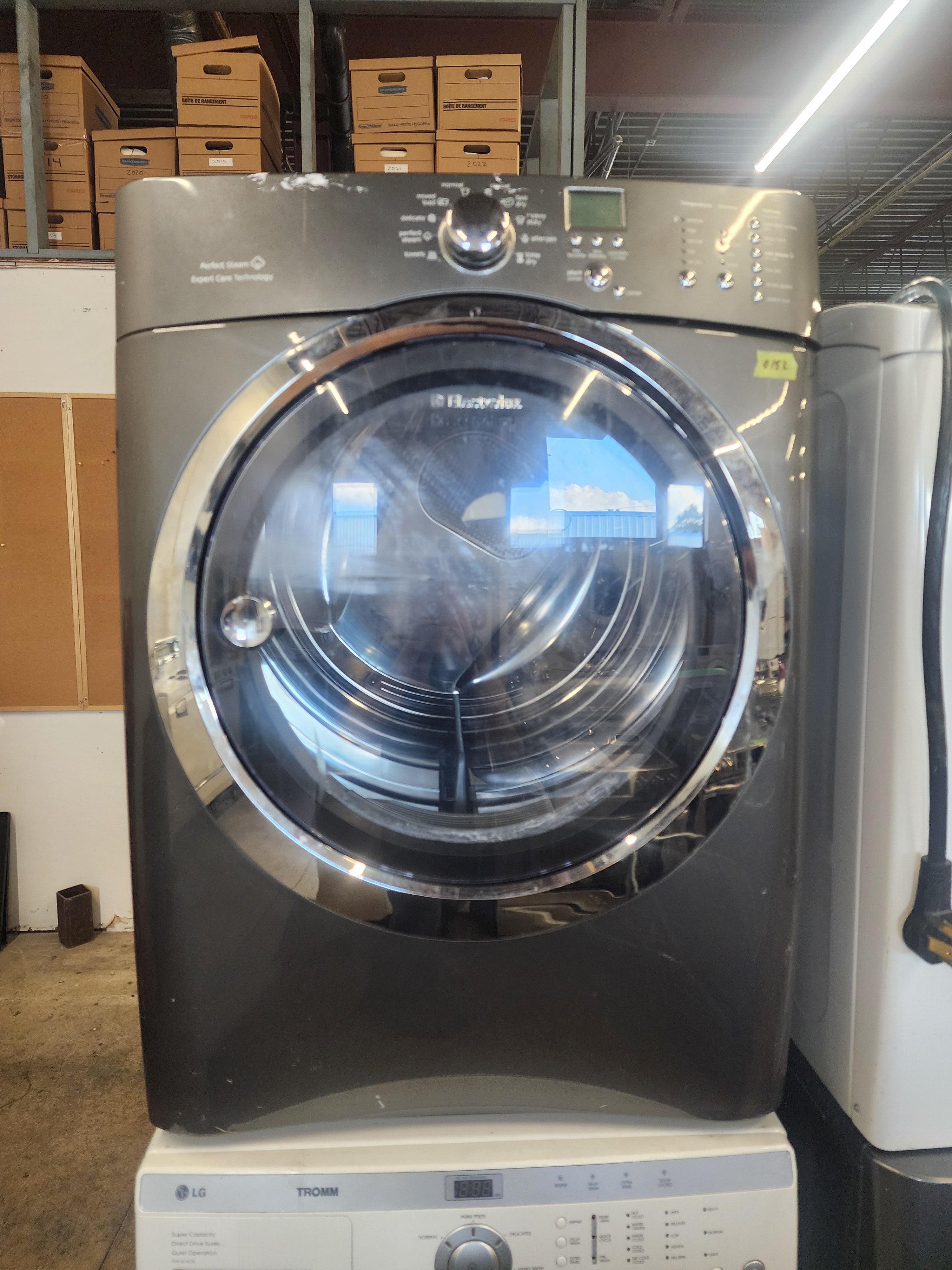 #0152 Electrolux Dryer EIMED6CLT4