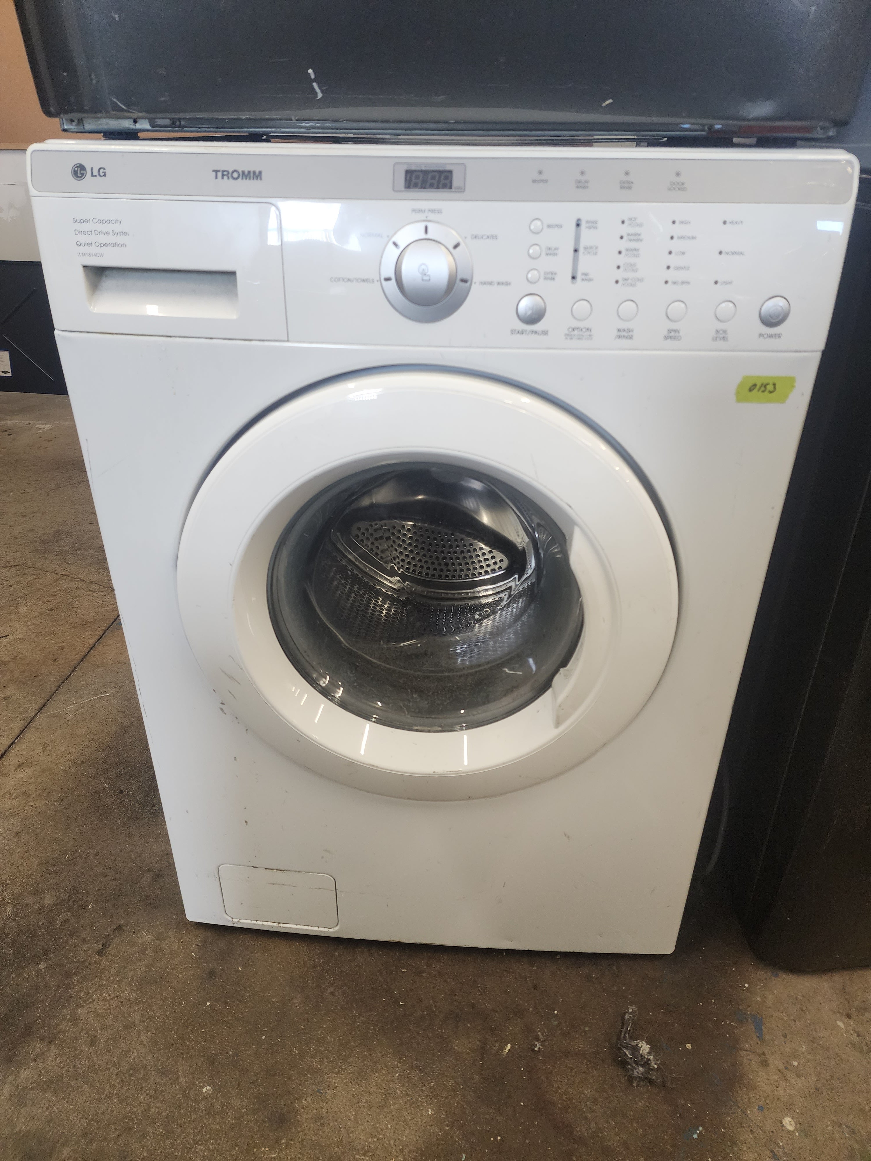 #0153 LG Front Load Washer WM1814CW