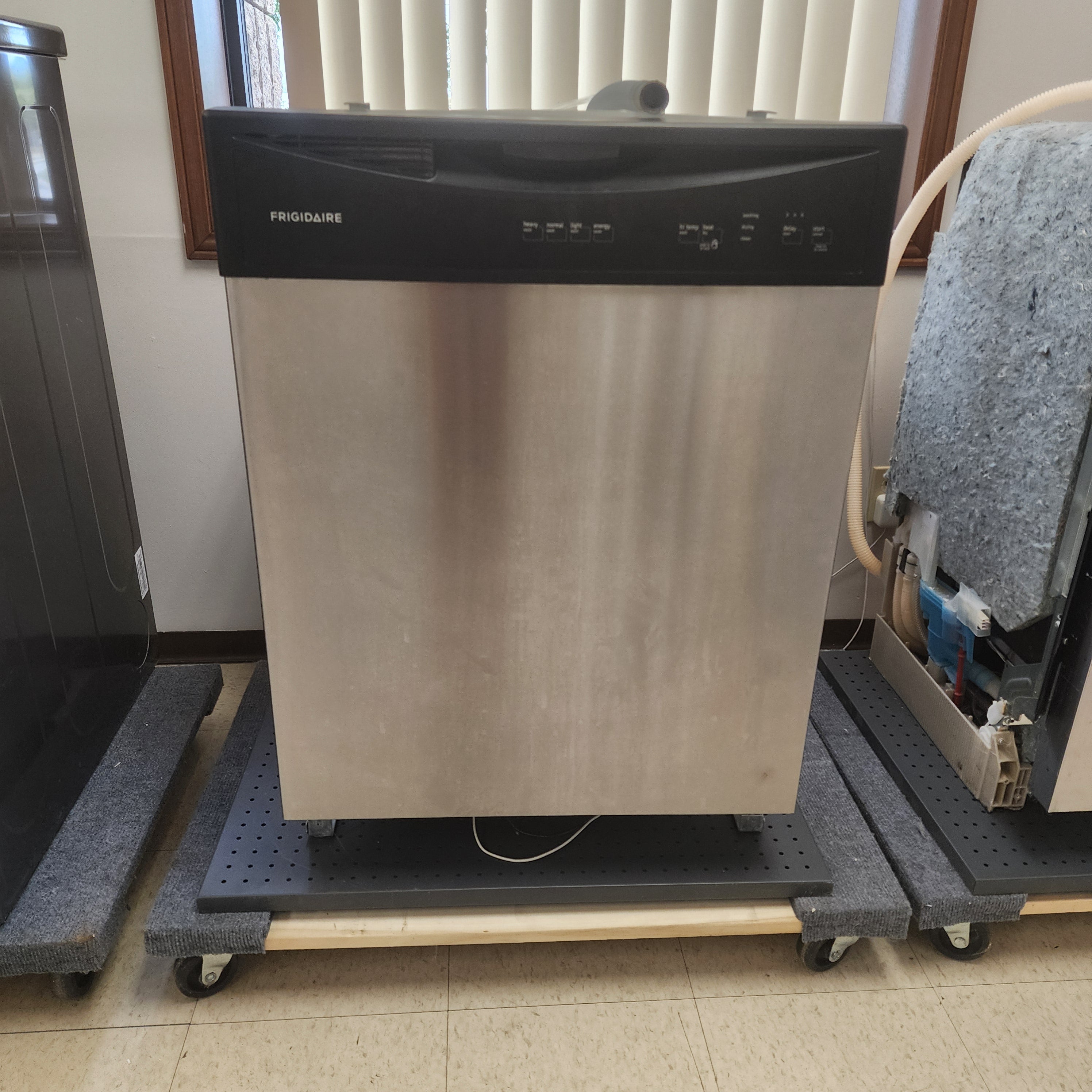 Used Dishwasher
