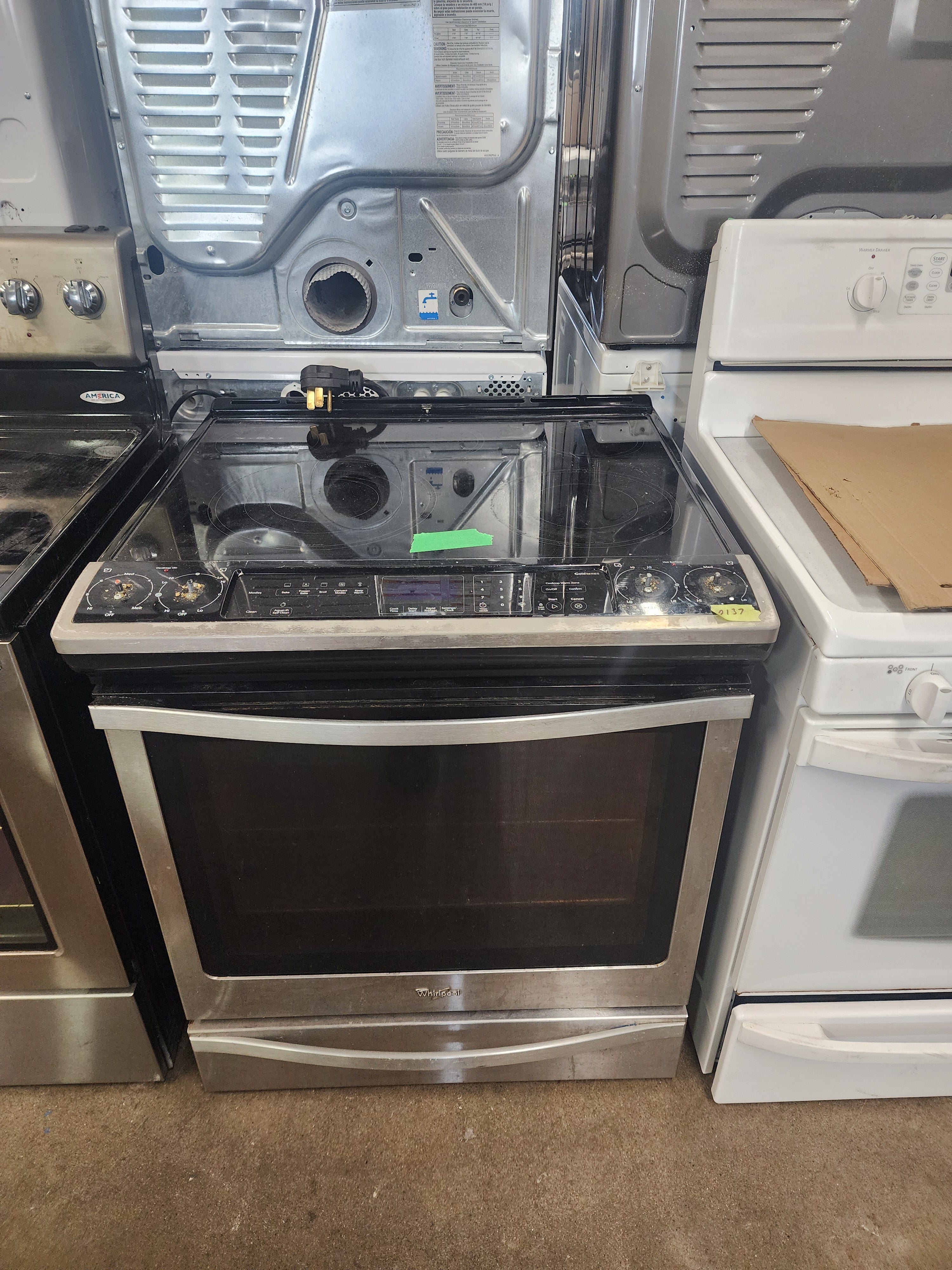 #0137 Whirlpool Range YWEE745H0FS1