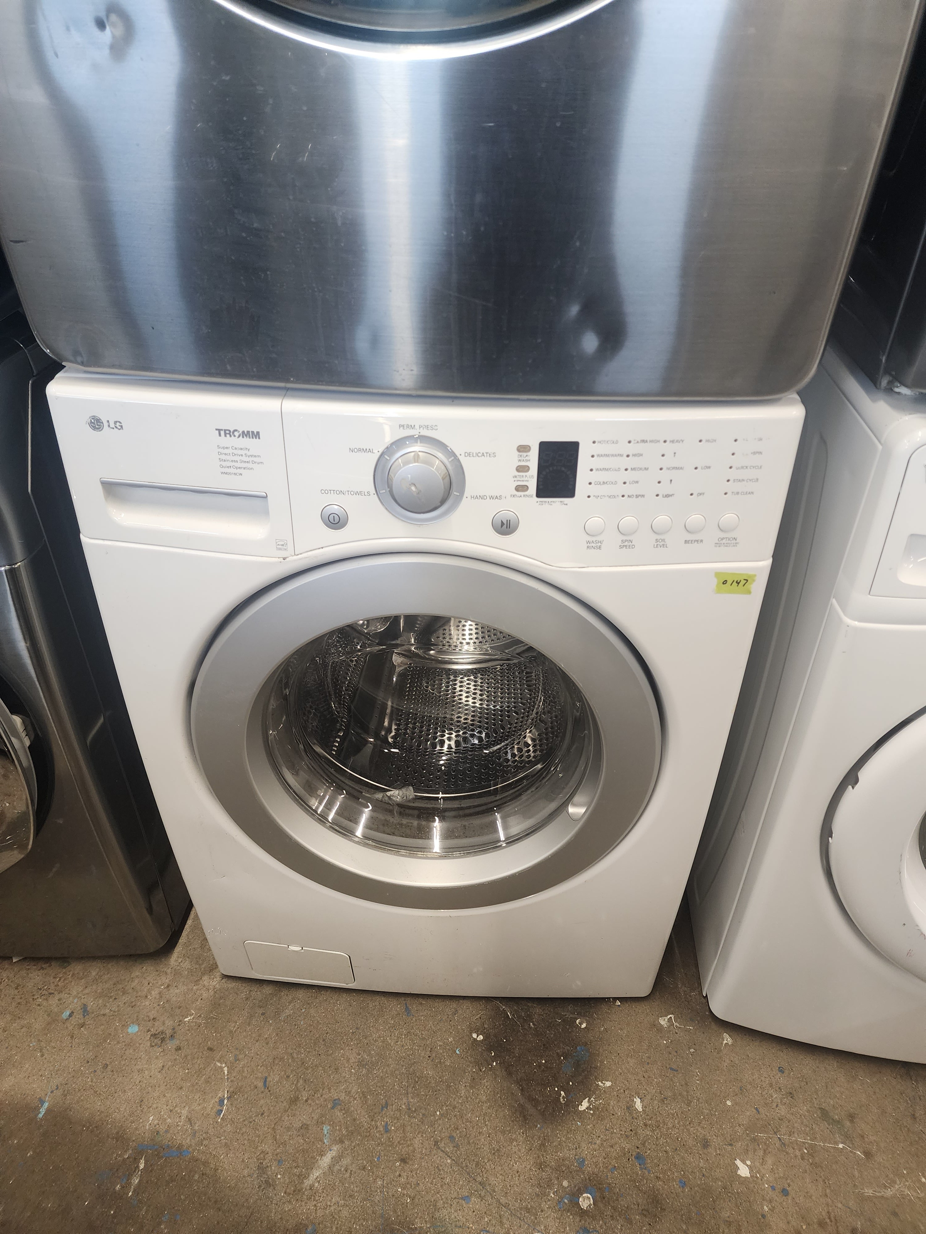 #0147 LG Washer WM2016CW