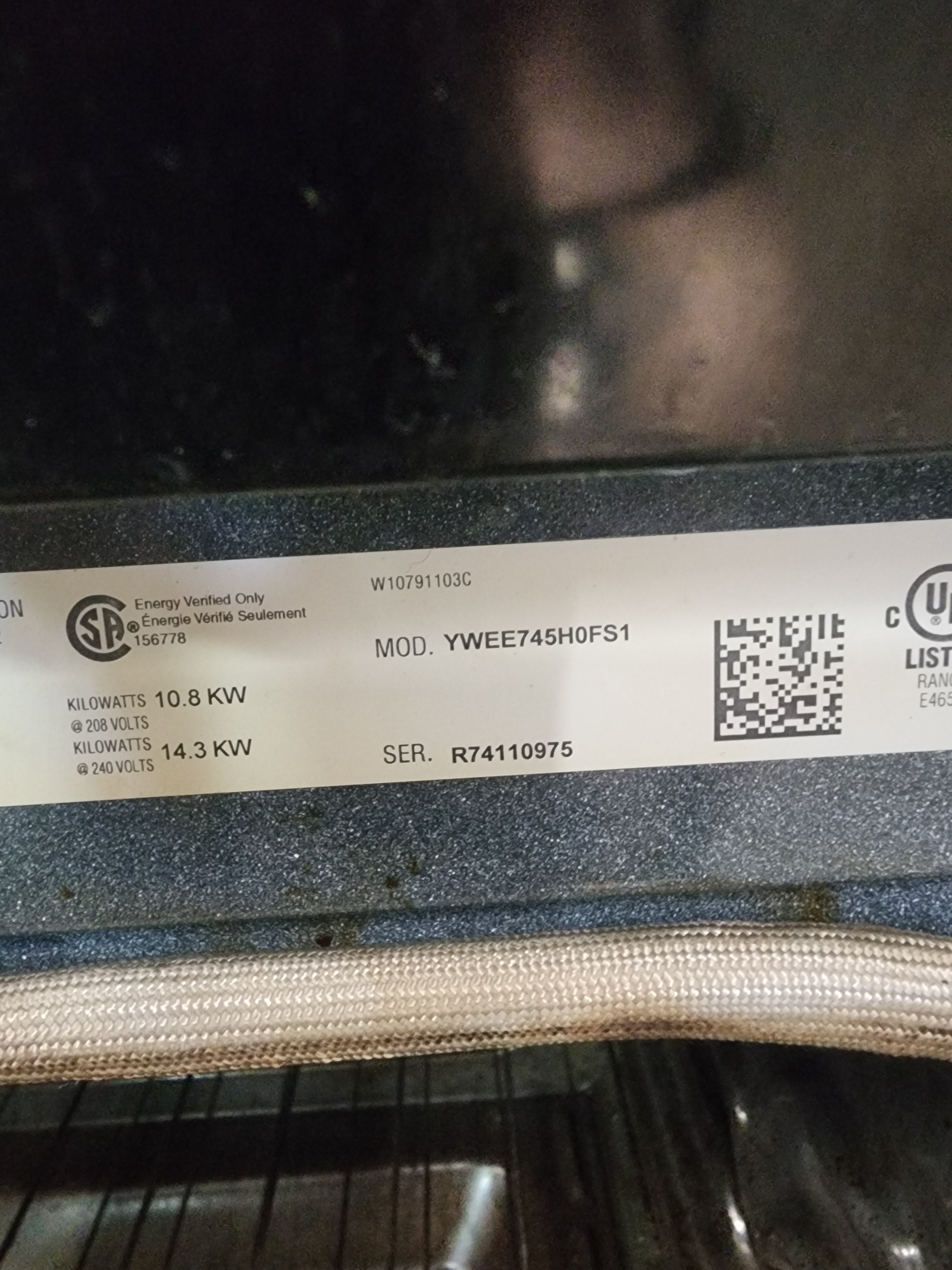 #0137 Whirlpool Range YWEE745H0FS1
