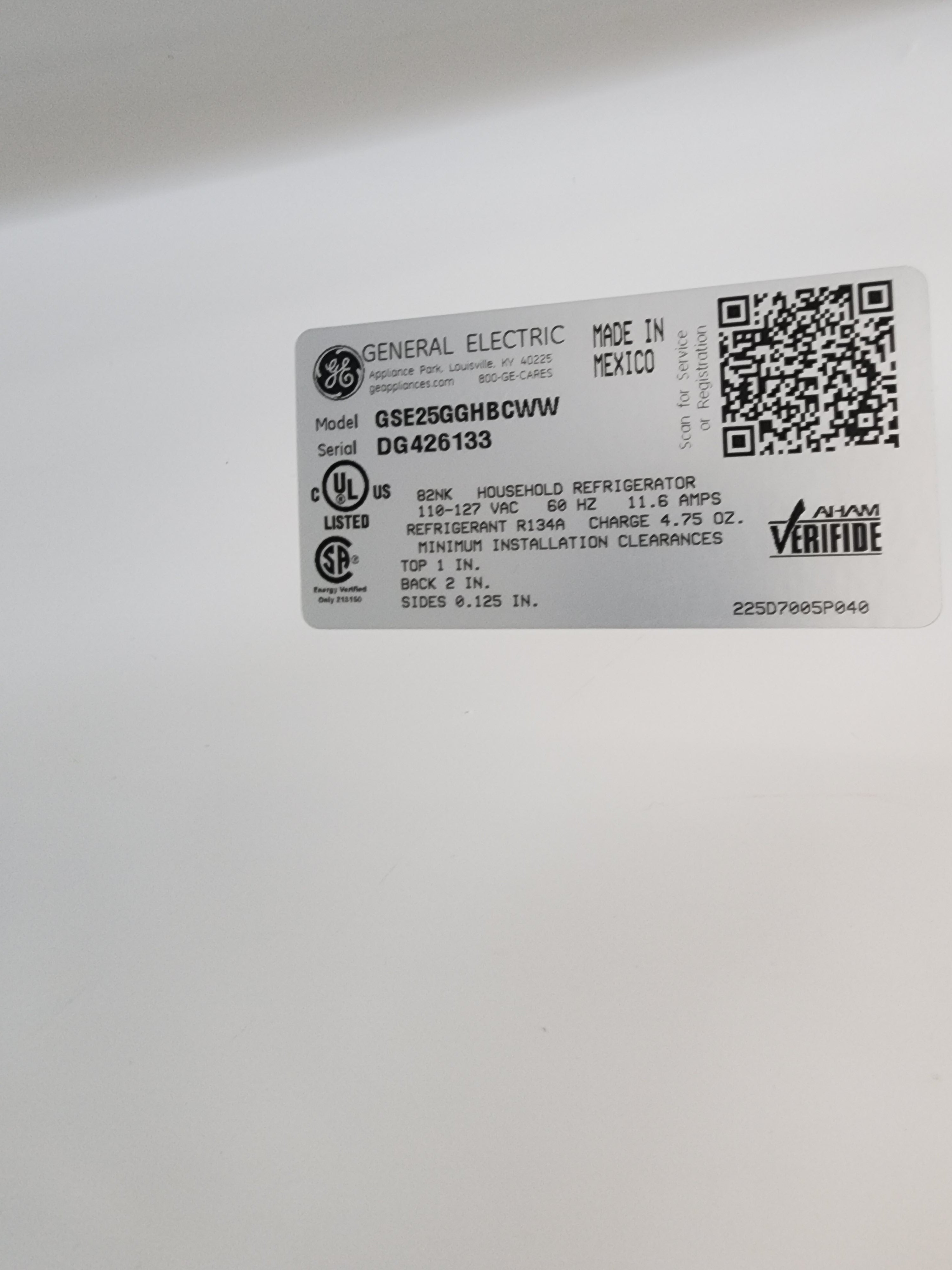 GE Refrigerator - GSE25GGHBCWW