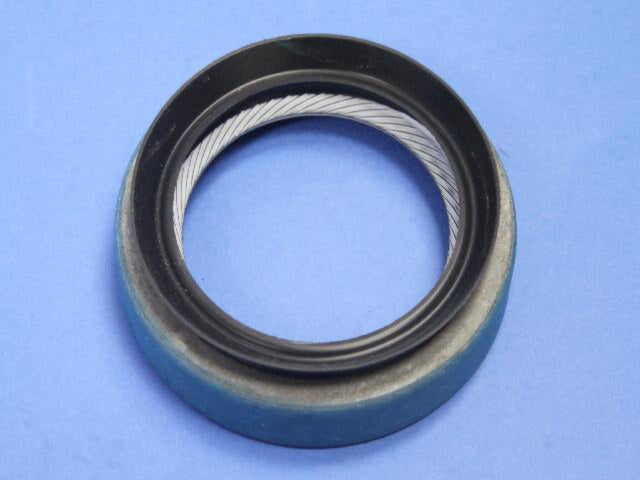 MT Output Shaft Seal 05013019AA